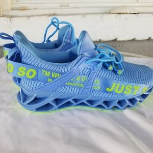 Just so so sneakers flash
